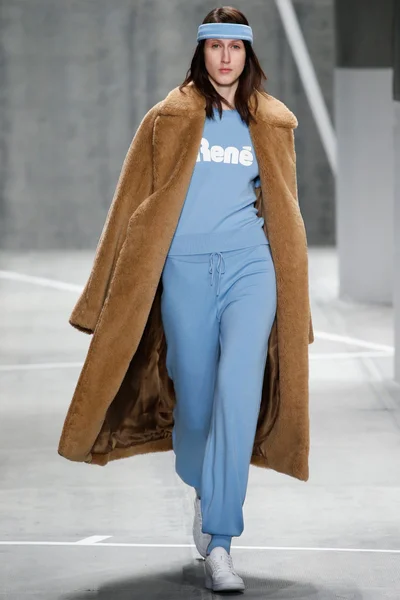 Look 11